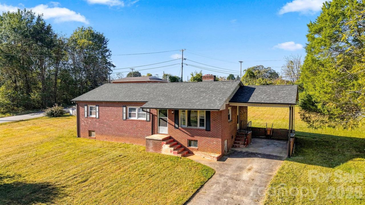 107 Carbondale Ln., Morganton, NC 28655