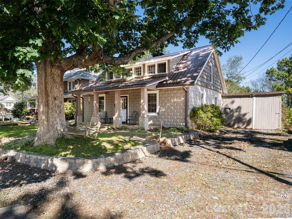 141 Reed St., Asheville, NC 28803