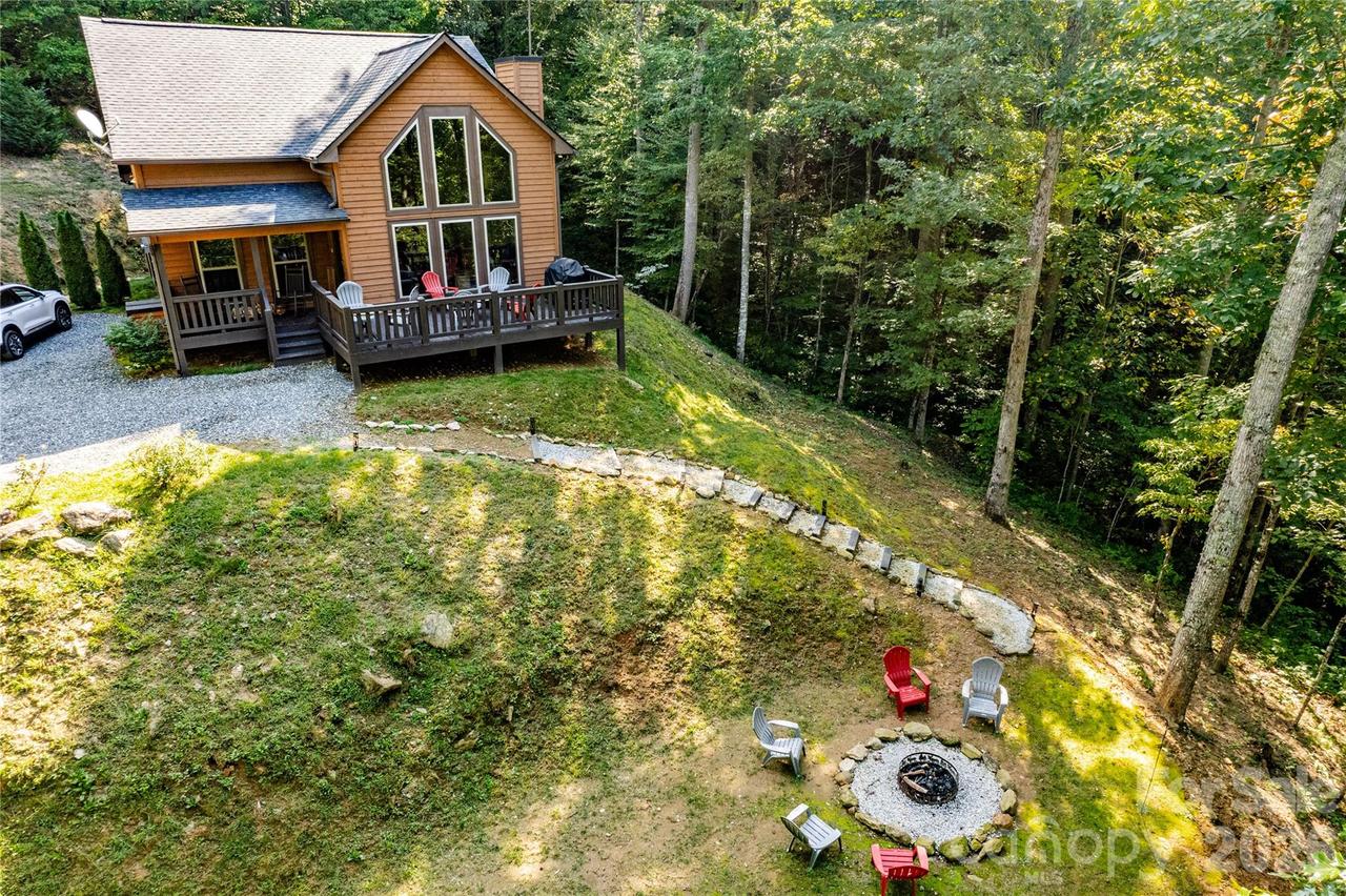 88 Black Walnut Forest Rd., Bryson City, NC 28713
