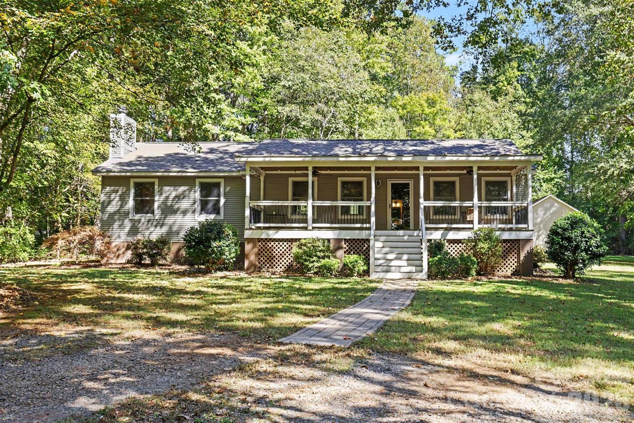 7605 Hedrick Cir., Huntersville, NC 28078