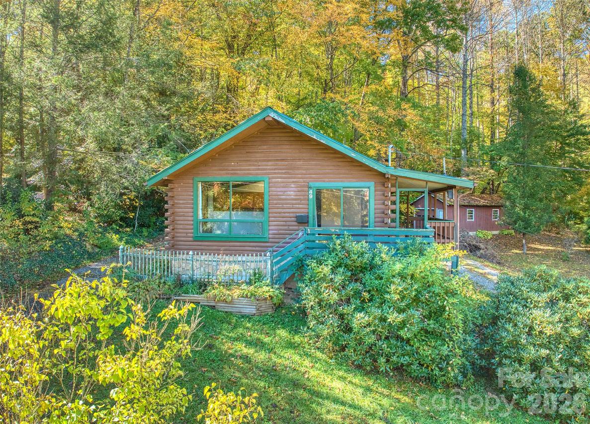 49 Robin Hood Ln., Maggie Valley, NC 28751