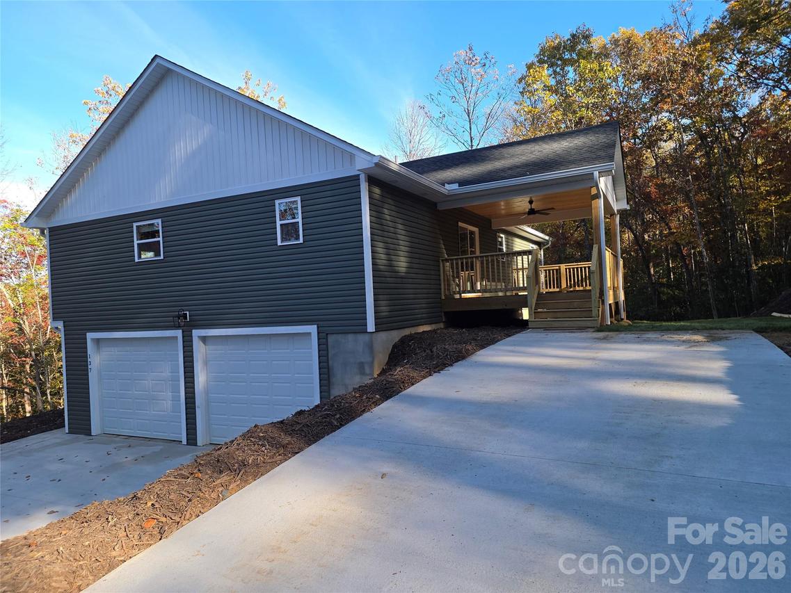 137 Carroll Mountain Rd. #4, Horse Shoe, NC 28742