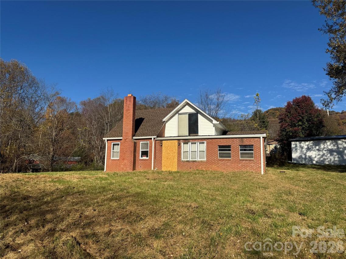 102 Ransom Rd., Clyde, NC 28721