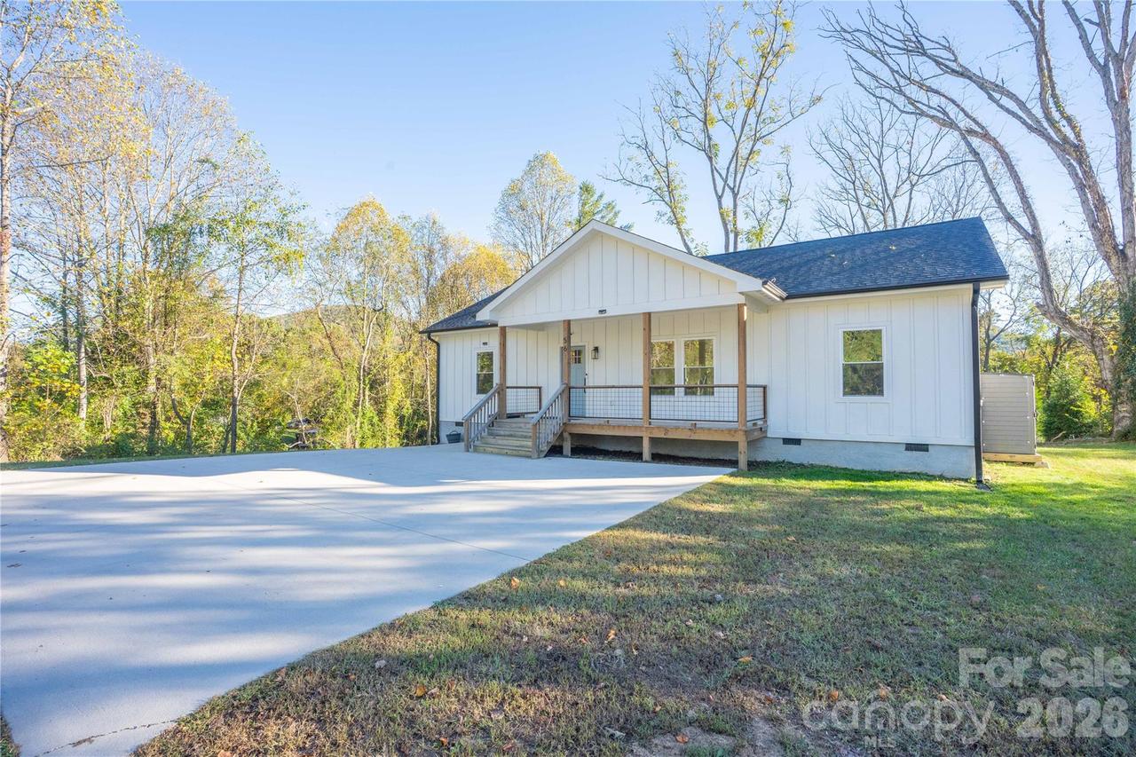 56 Short Dix Creek Rd., Leicester, NC 28748