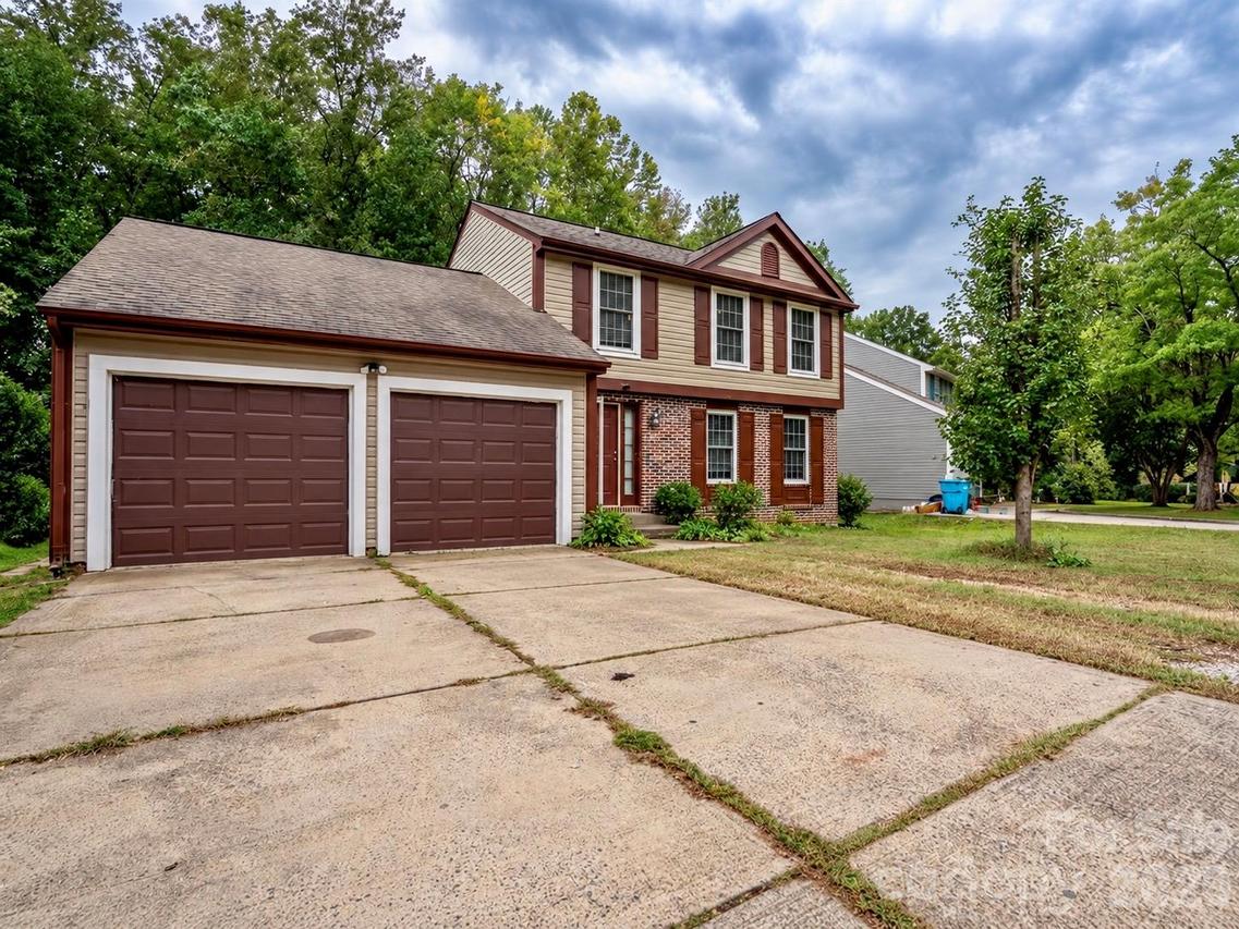 8400 Mayerling Dr., Charlotte, NC 28227