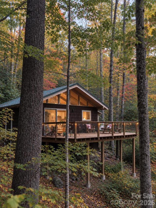 80 Woodhaven Rd., Asheville, NC 28805