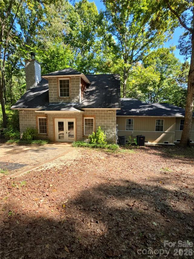 1040 Gideon Tr., Dallas, NC 28034