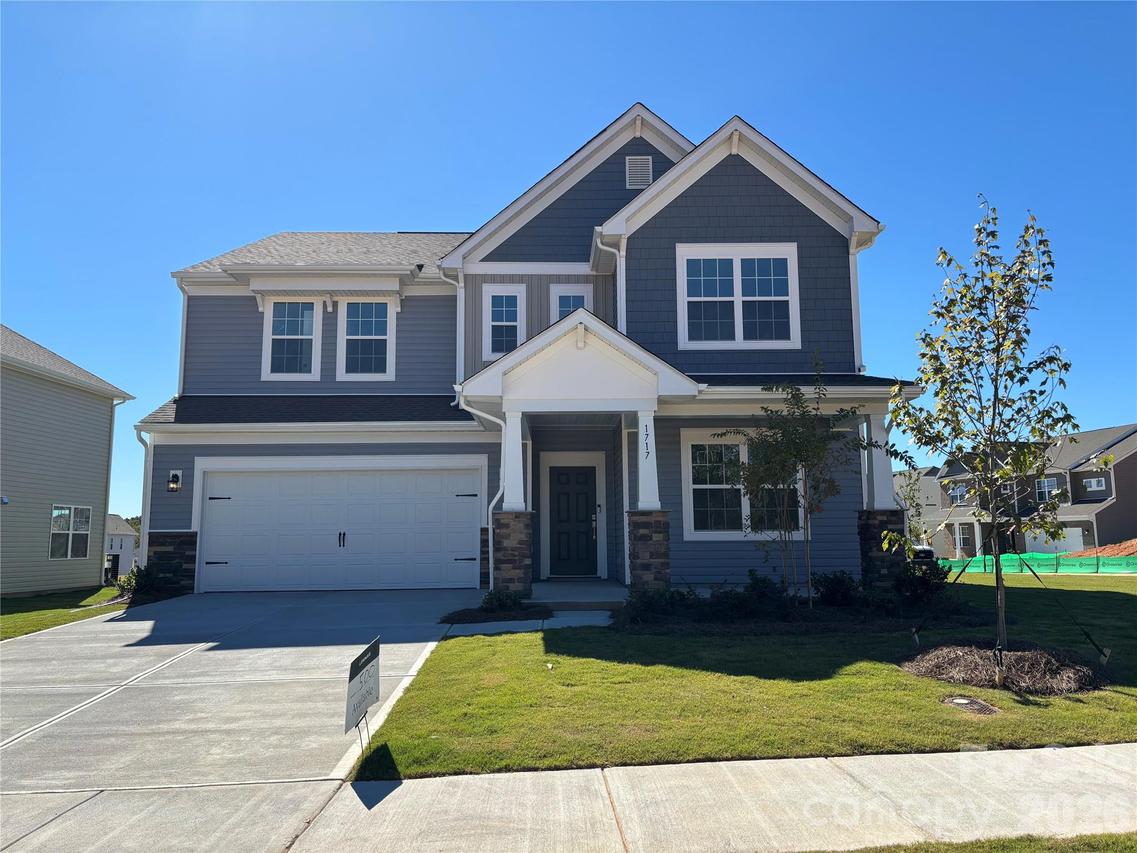 1717 Grassy Knoll Tr., Maiden, NC 28650
