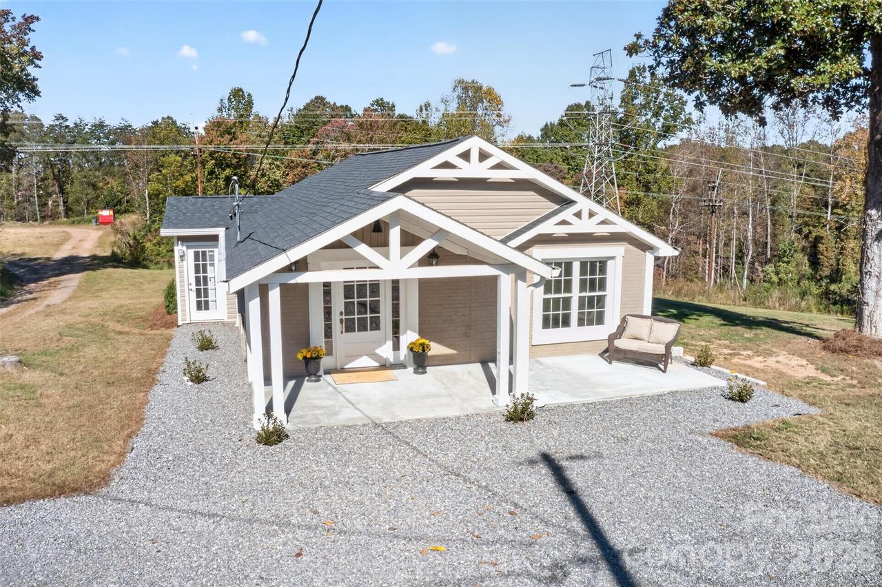 415 Hauss Ridge Rd., Valdese, NC 28690