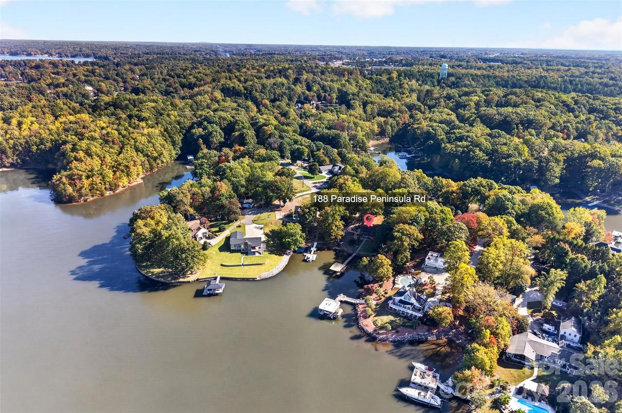 188 Paradise Peninsula Rd., Mooresville, NC 28117