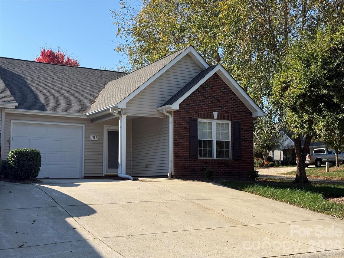 191 Oak Village Pkwy., Mooresville, NC 28117