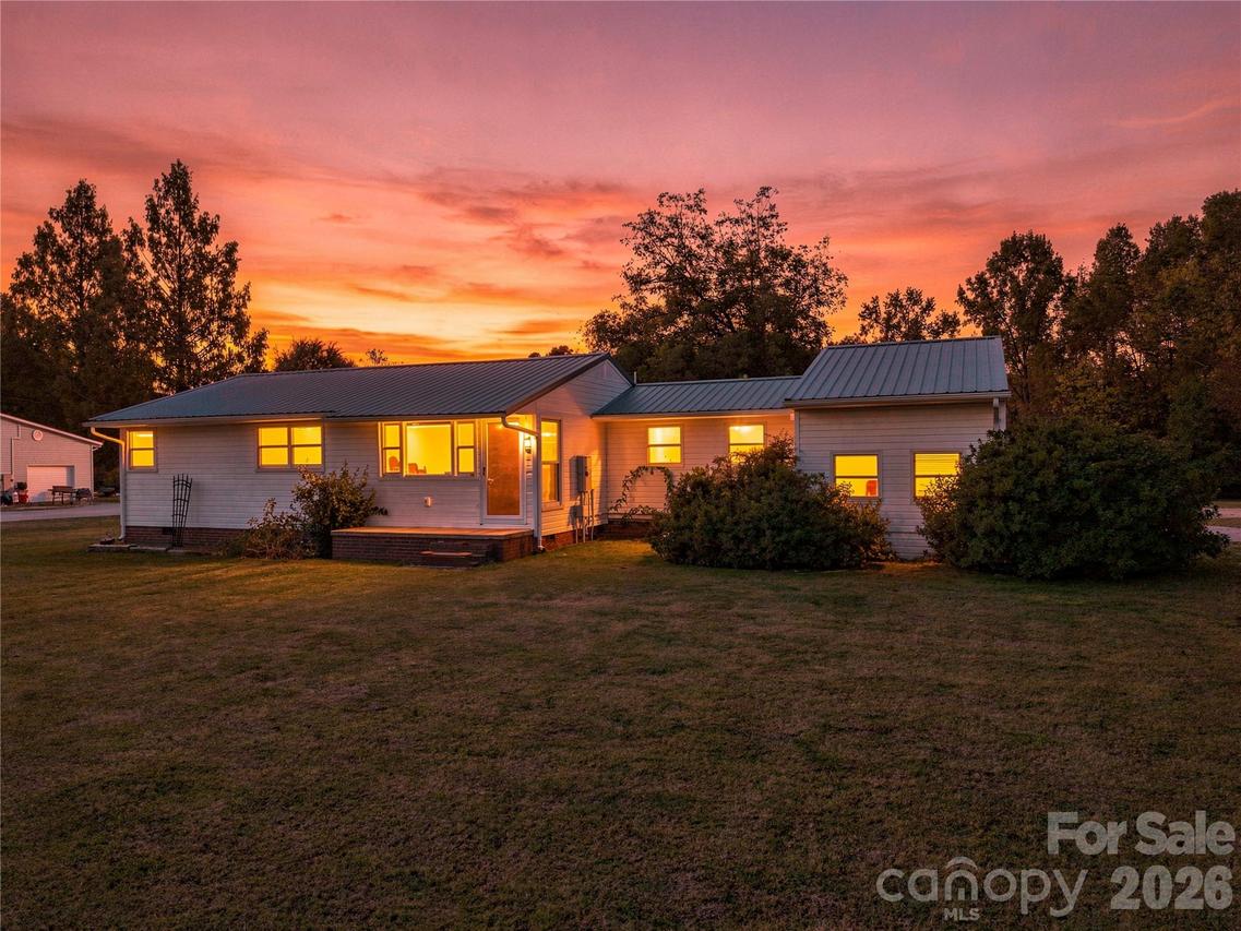 335 Plank Rd., Wadesboro, NC 28170