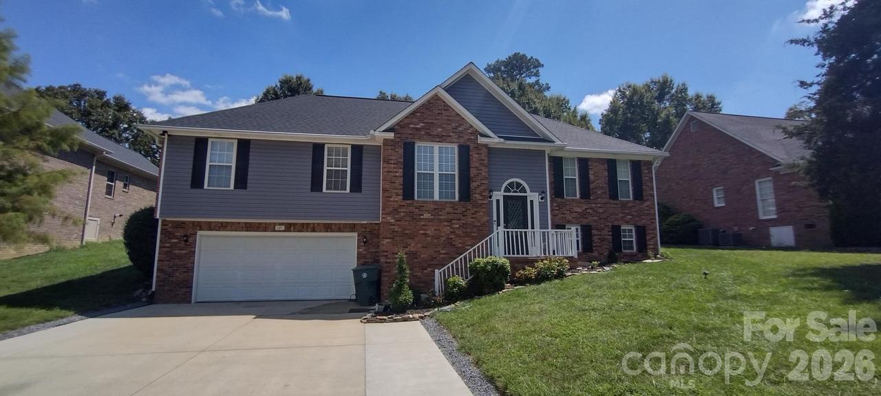 121 Bald Cypress Ln., Mooresville, NC 28115