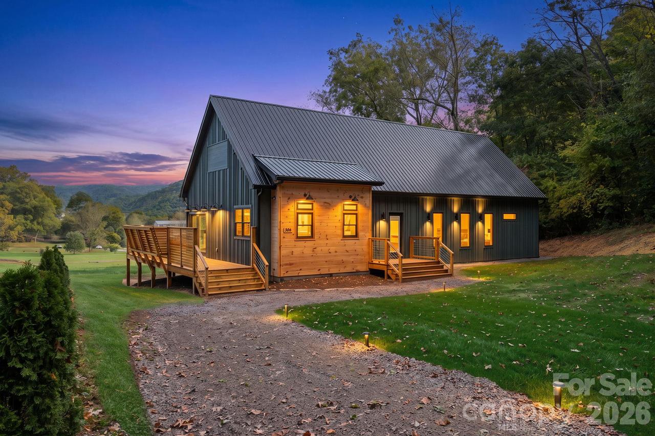 306 Skyline Dr., Canton, NC 28716