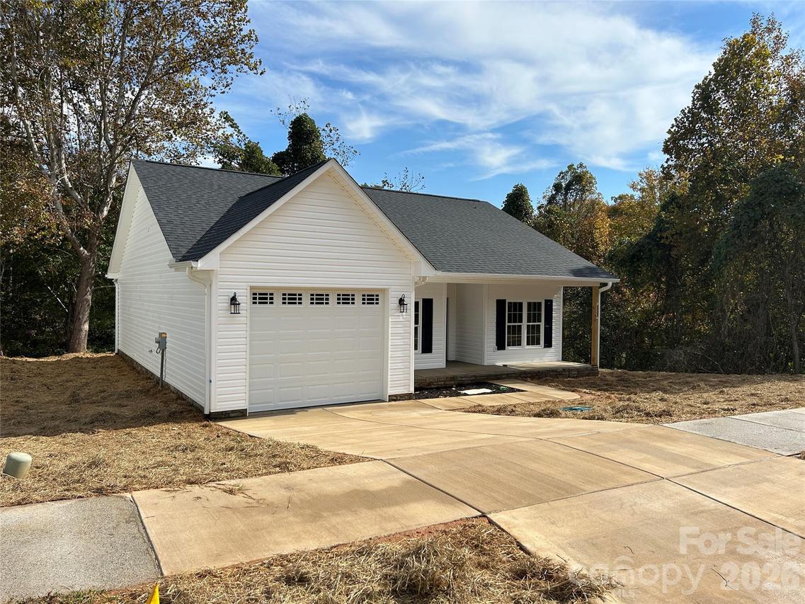 2003 9th Street St. #85, Hickory, NC 28602