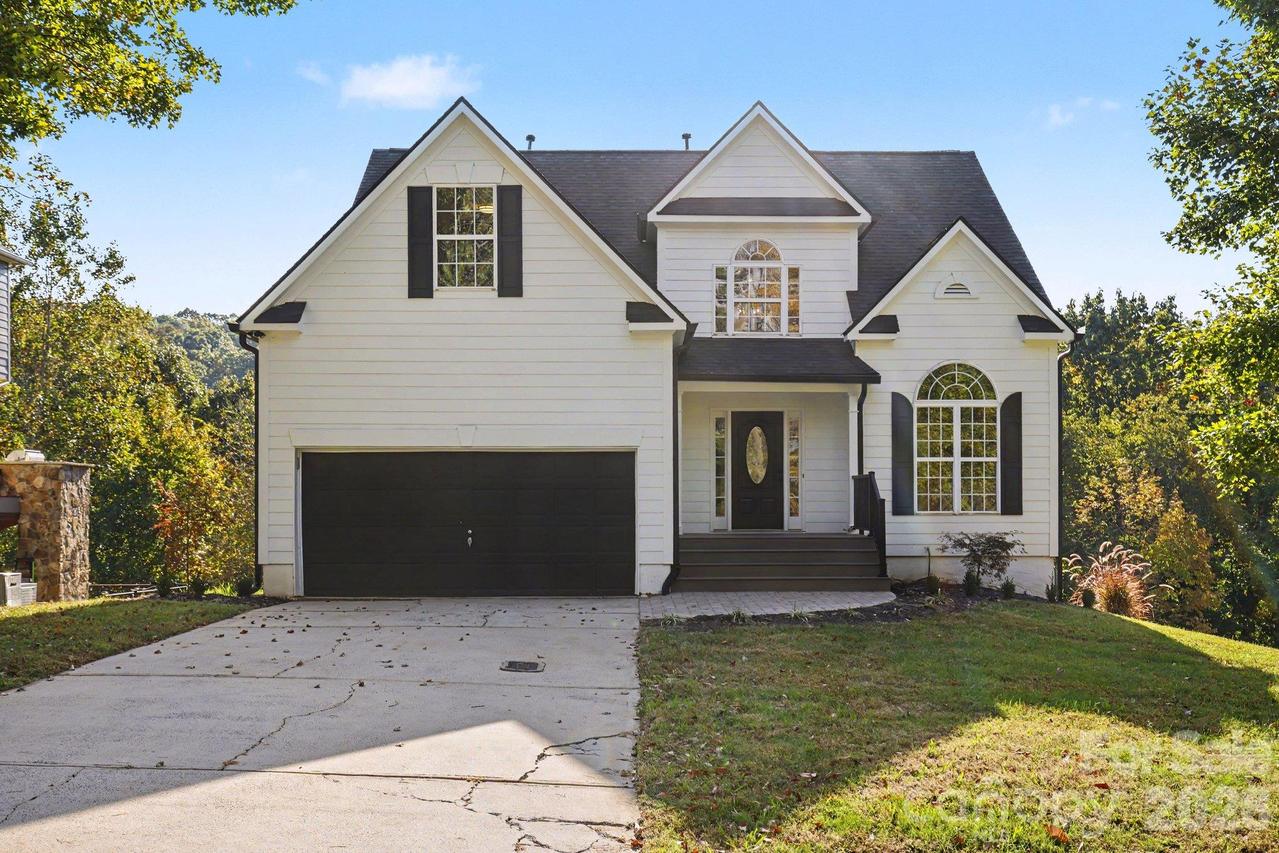 14107 Pine Harbor Dr., Charlotte, NC 28278
