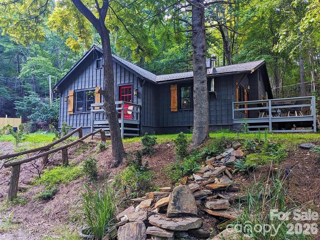 364 Messersmith Rd., Lake Lure, NC 28746