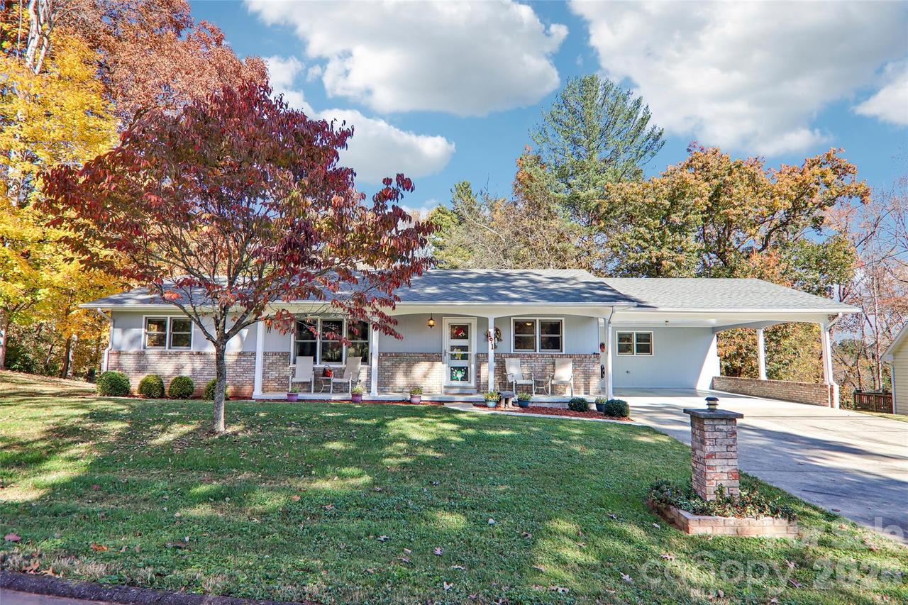 191 Auburn Rd., Waynesville, NC 28786