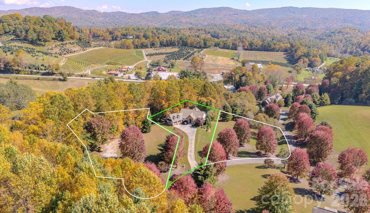 46 North Ridge Ln., Newland, NC 28657