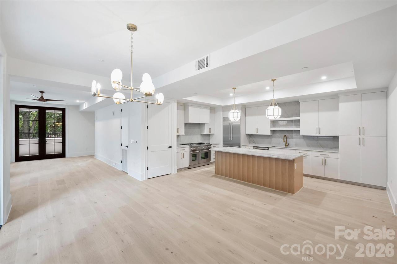 409 Queens Rd. #203, Charlotte, NC 28207