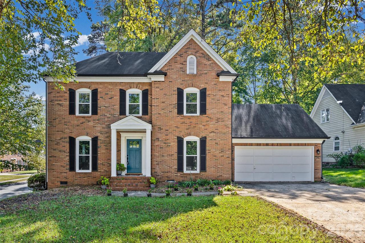 612 Grays Creek Ln., Charlotte, NC 28214