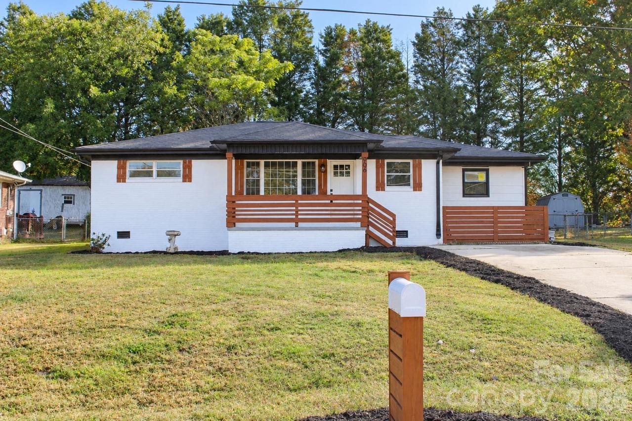 906 Evelyn Ave., Kannapolis, NC 28083