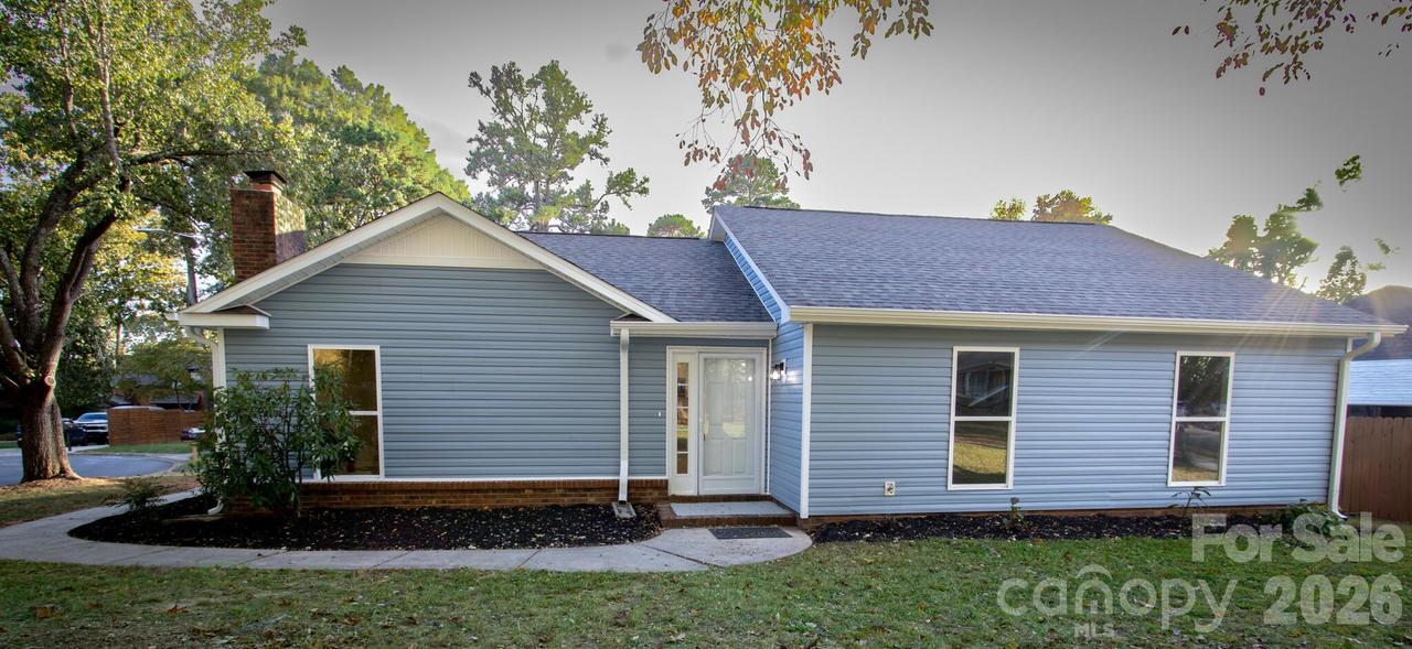 2147 Fox Hunt Dr., Gastonia, NC 28054