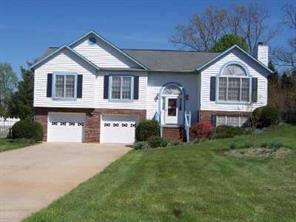 1940 Plaza Dr., Hickory, NC 28602