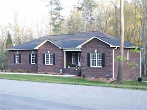 645 Millswood Dr., Mooresville, NC 28115