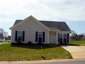 2701 Brookridge Dr., Gastonia, NC 28052