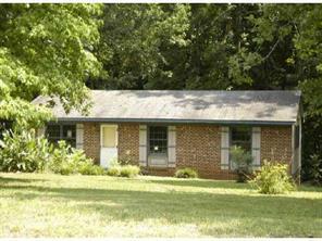 10425 Harbor Dr., Charlotte, NC 28214