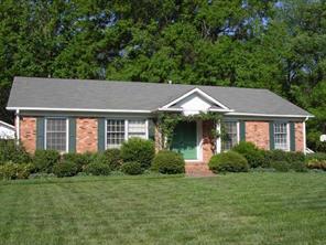 6746 Queensberry Dr., Charlotte, NC 28226