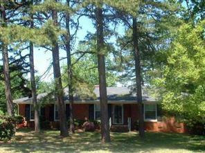 3401 Woodleaf Rd., Charlotte, NC 28205