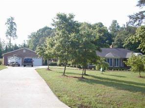 109 Rob Ln., Mooresville, NC 28117