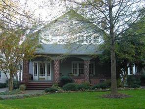 526 Hermitage Ct., Charlotte, NC 28207