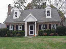 2018 David Earl Dr., Charlotte, NC 28213