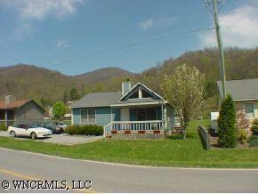 960 Moody Farm Road, Maggie Valley, NC 28751
