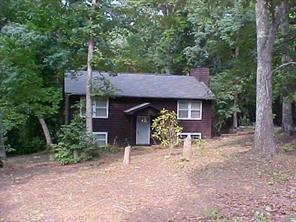 8702 Lochinvar Dr., Charlotte, NC 28227