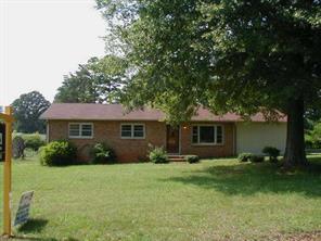 7960 Gregory Rd., Sherrills Ford, NC 28673
