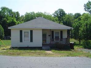 2 S 1st St., Belmont, NC 28012