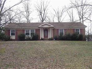 8711 Stonehurst Dr., Charlotte, NC 28214