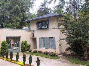 2436 Tanglewood Ln., Charlotte, NC 28211