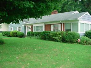 725 Stockton St., Statesville, NC 28677