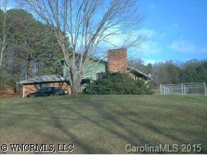 827 Oakdale Rd, Waynesville, NC 28786