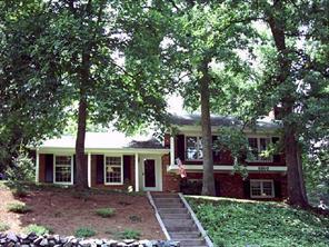 6800 Heatherford Dr., Charlotte, NC 28226