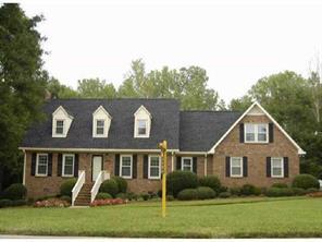 8818 Fallsdale Dr., Charlotte, NC 28214