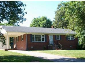 2315 Hedgewood Cir., Gastonia, NC 28052