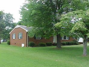 369 Fieldstone Rd., Mooresville, NC 28115