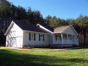 121 Dewberry Ln., Statesville, NC 28625