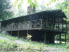 388 Locust Dr., Maggie Valley, NC 28751